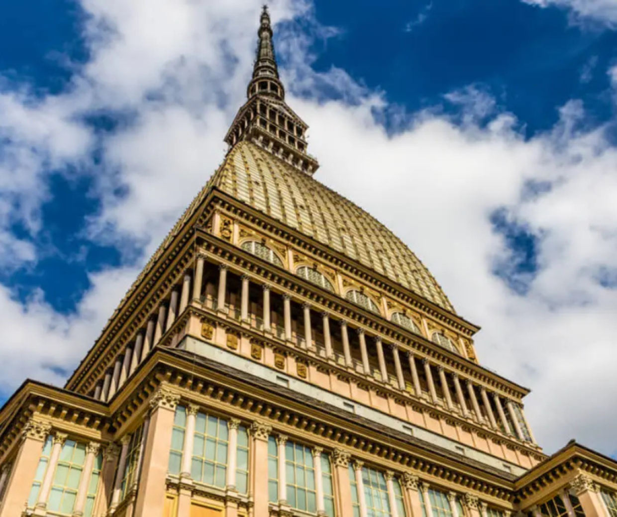 L'ascensore della Mole Antonelliana si ferma: manutenzione straordinaria per garantire sicurezza e efficienza