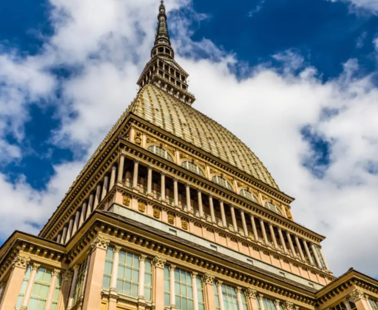 Il 1° settembre la Mole Antonelliana si illumina di verde per la sindrome dell’ovaio policistico