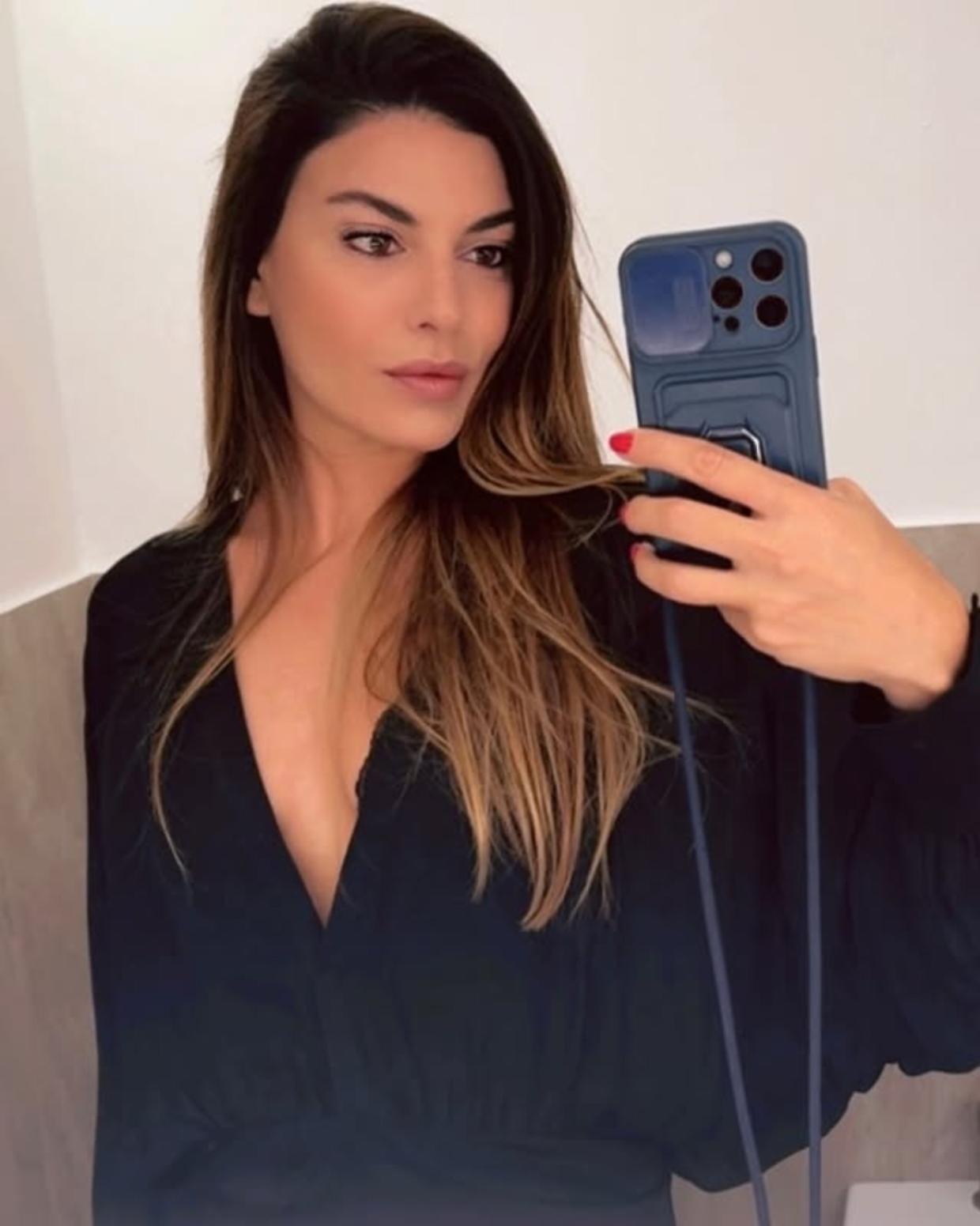 Angela di “Un posto al sole” a nozze