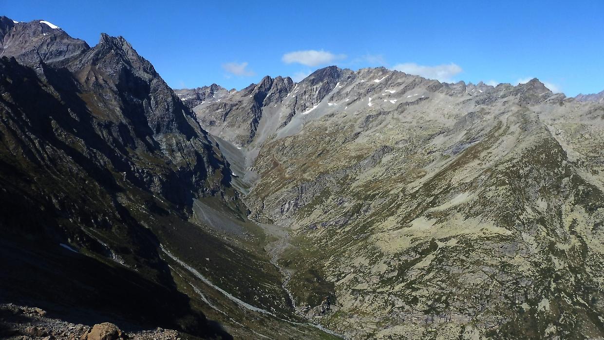 Vallone di Sea in bilico: il TAR blocca la strada che minaccia un angolo incontaminato delle Alpi Graie