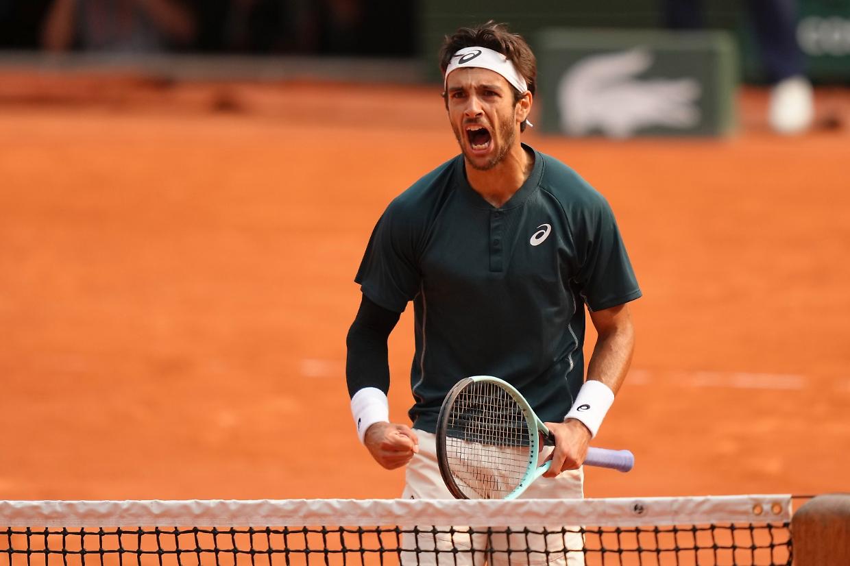 Festa azzurra al Roland Garros, Lorenzo Musetti e Sara Errani e Jasmine Paolini in doppio sono in semifinale 