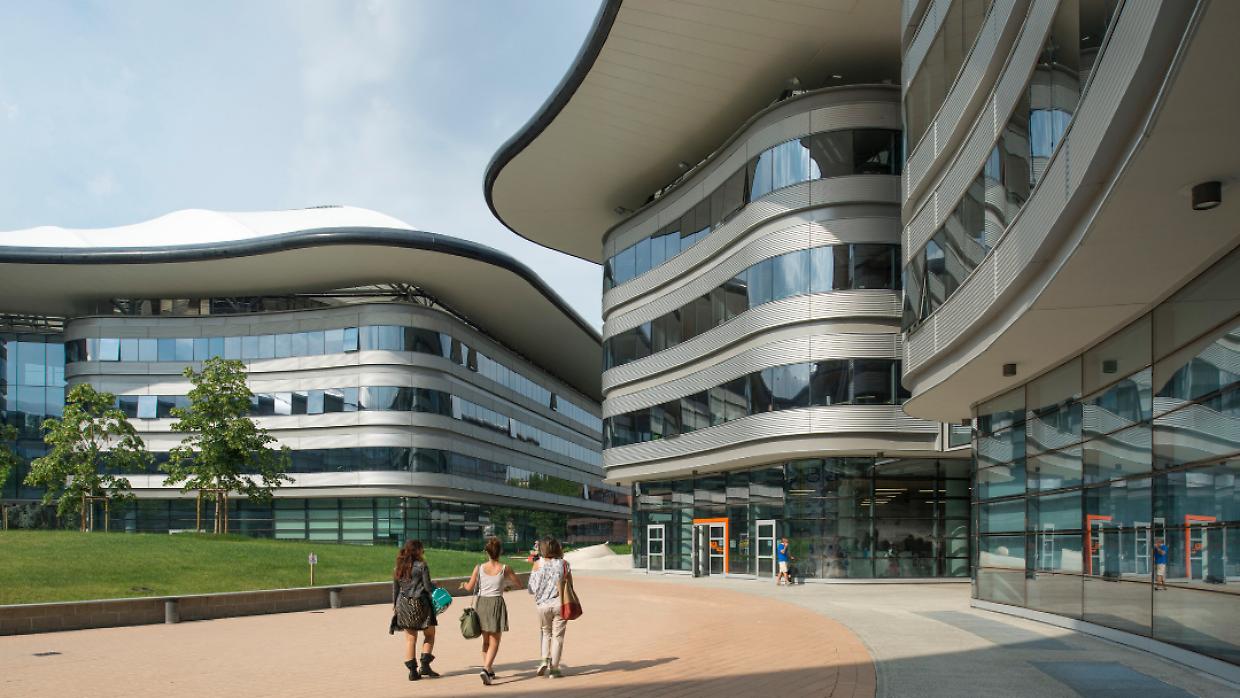 Università italiane in crisi: mancano fondi e ricerca rallenta, l’80% perde posizioni