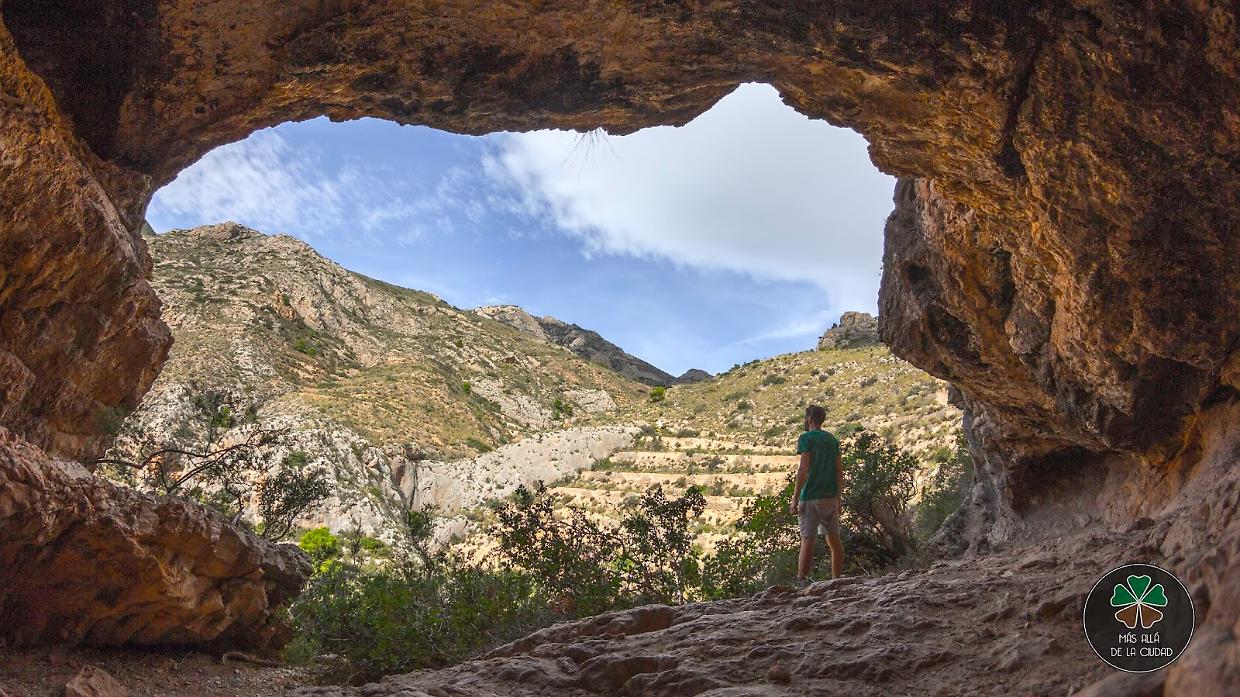 La Cueva de los Dones rivela oltre 100 strutture preistoriche: una scoperta che riscrive la storia