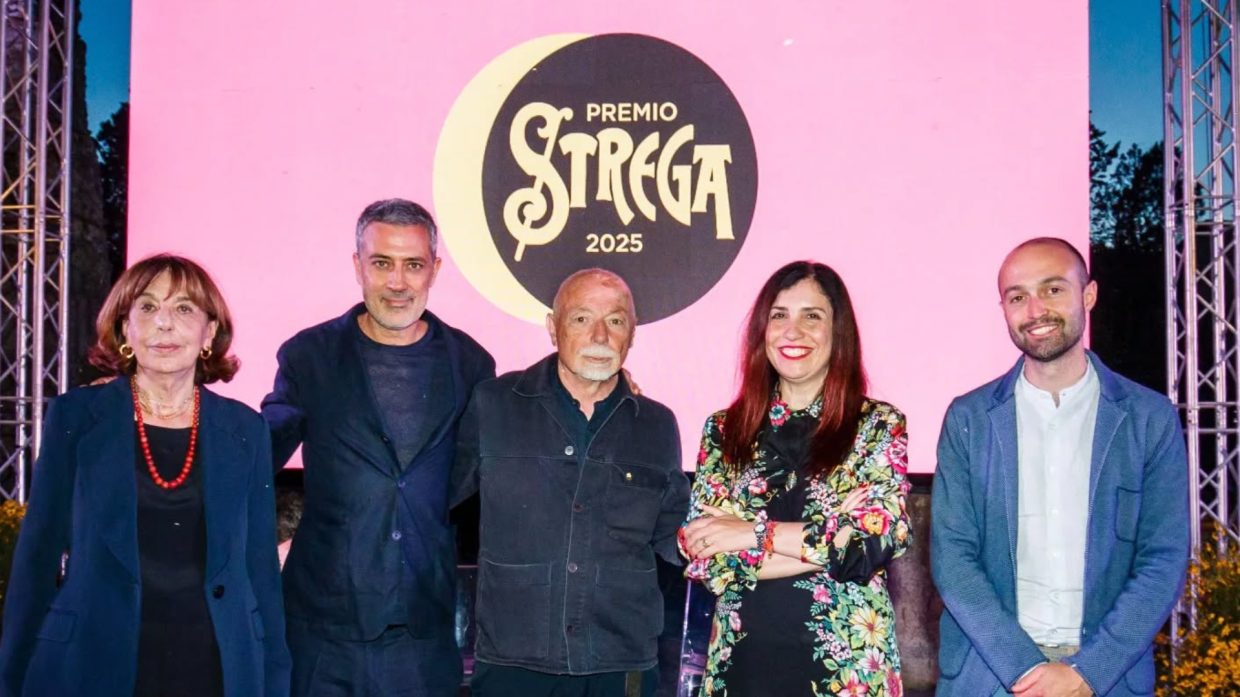 Chi vincerà il Premio Strega 2025? Ecco chi sono i finalisti e le loro storie