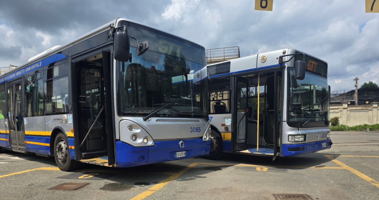 Degli autobus Iveco 491 verso l'Ucraina: l'aiuto torinese 