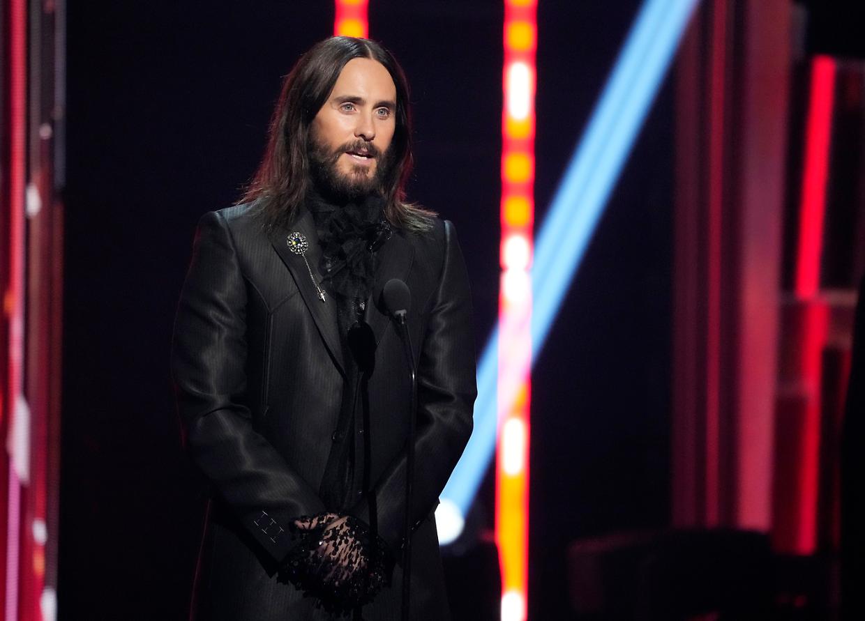 Jared Leto accusato da nove donne: nuove rivelazioni su comportamenti inappropriati
