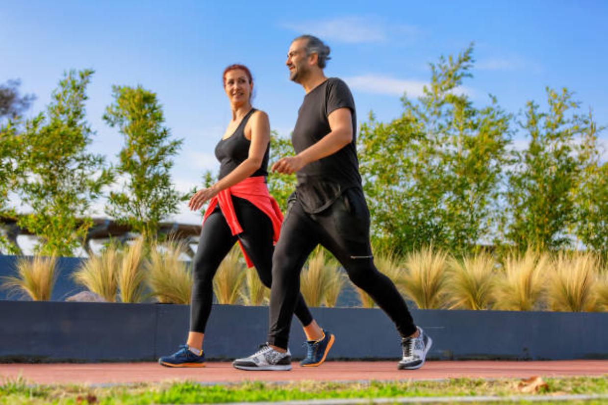 Fartlek 5-2-4: la camminata a intervalli che migliora forma fisica e benessere mentale