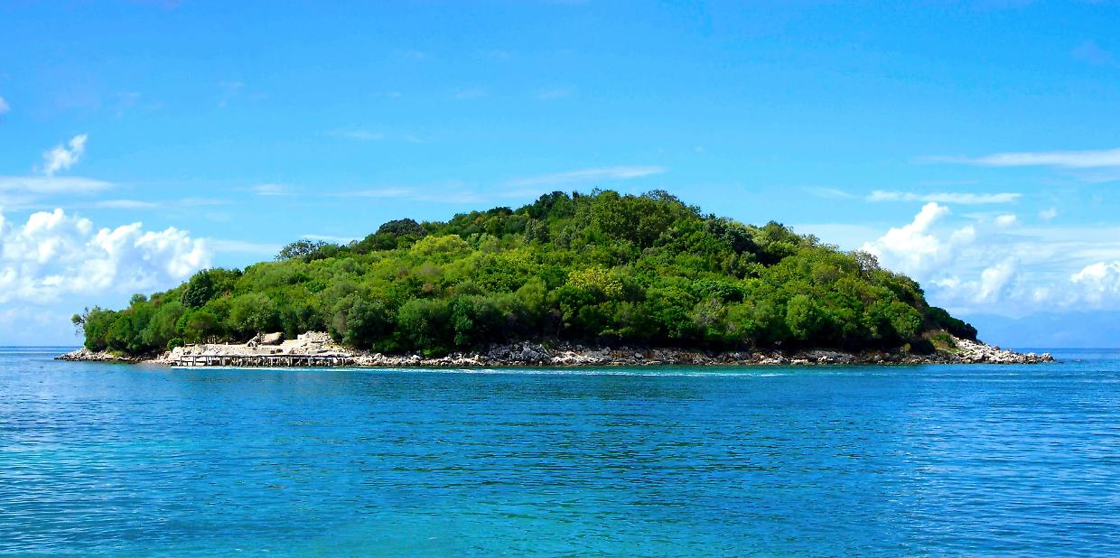 L’isola matrioska nelle Filippine: un incredibile vulcano con tre isole e due laghi