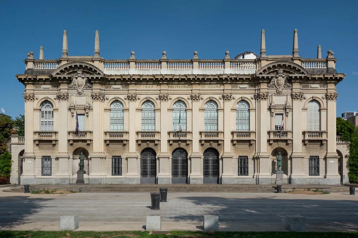 Rischio esplosione al Politecnico di Milano: evacuato laboratorio di chimica