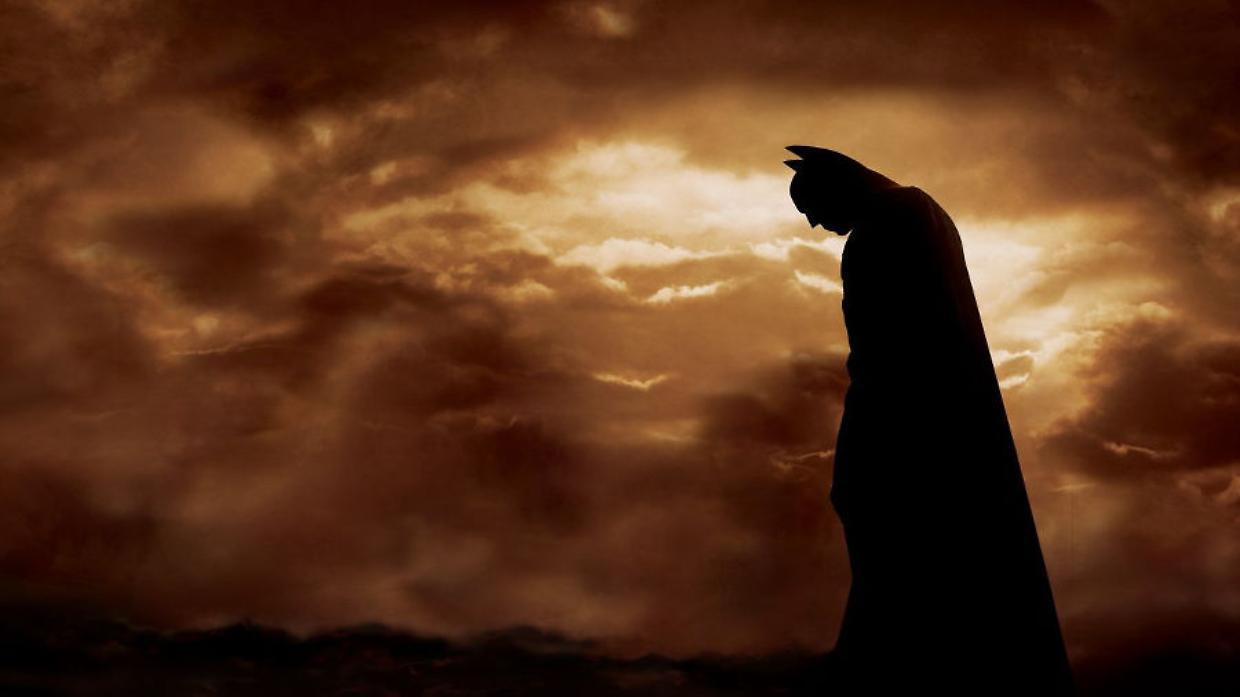 'Batman Begins' compie 20 anni: il film che ha rivoluzionato il cinema supereroistico