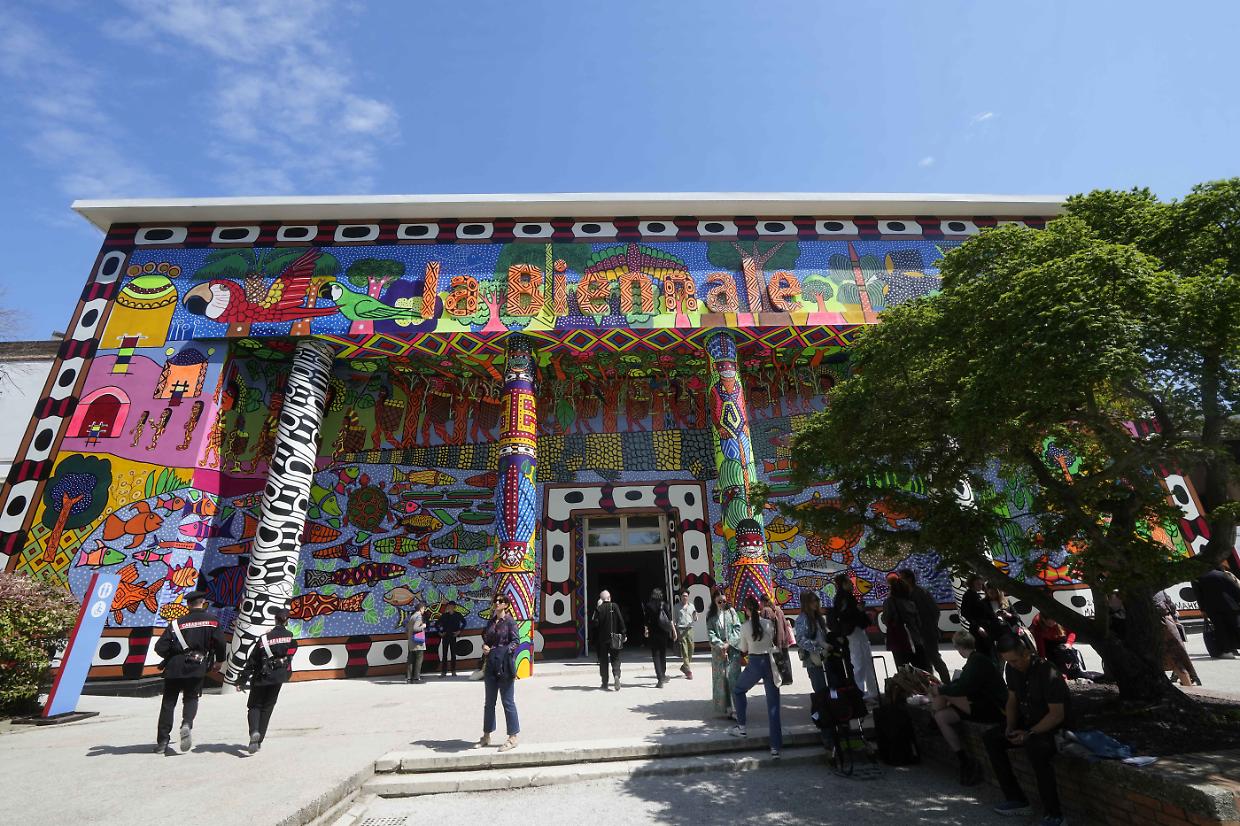 Biennale Teatro 2025, il corpo come poesia sotto la direzione di Willem Dafoe