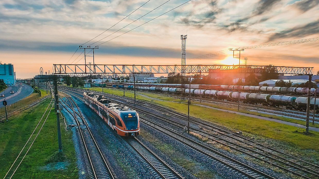 Treni bollenti o ghiacciati: perché d’estate si soffre ancora con l’aria condizionata