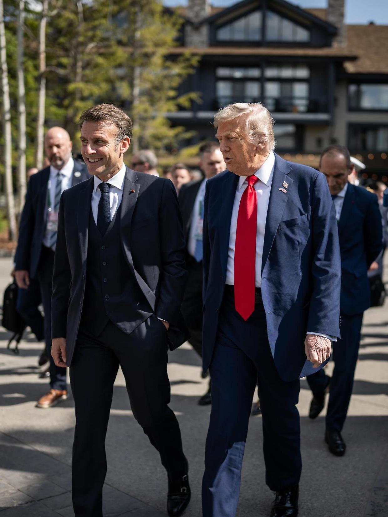 Tensioni diplomatiche tra Trump e Macron dopo il G7