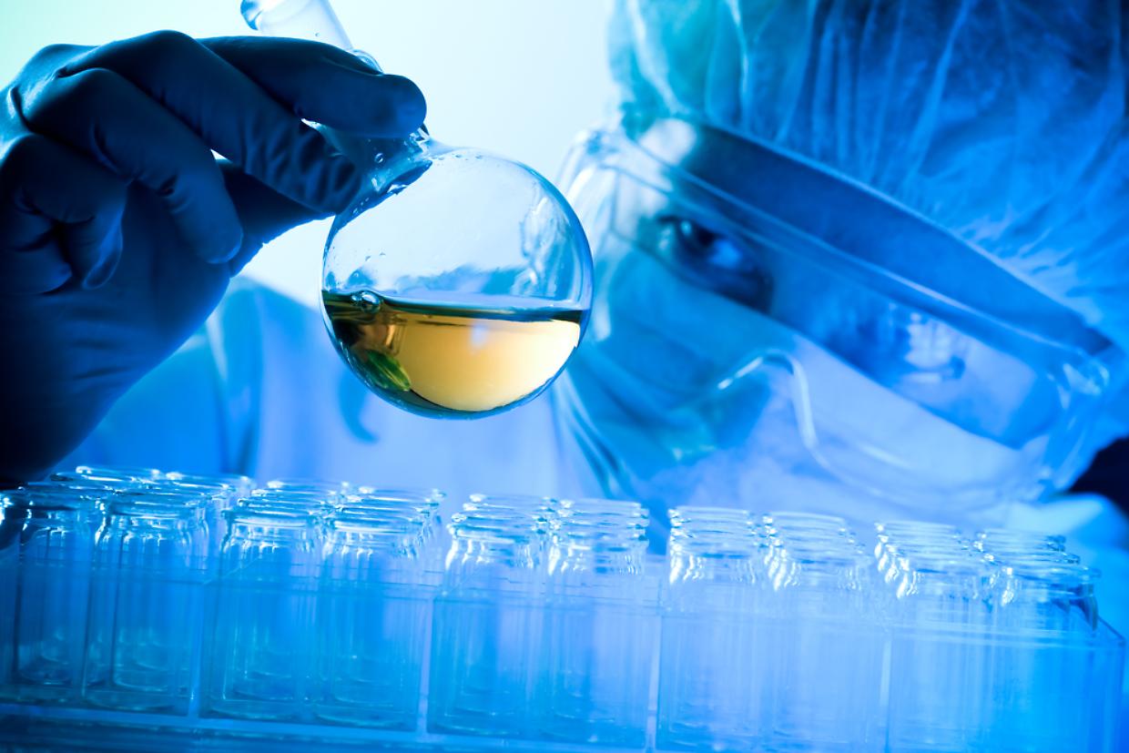 Batteri contro i PFAS: una svolta biologica nella lotta agli inquinanti eterni