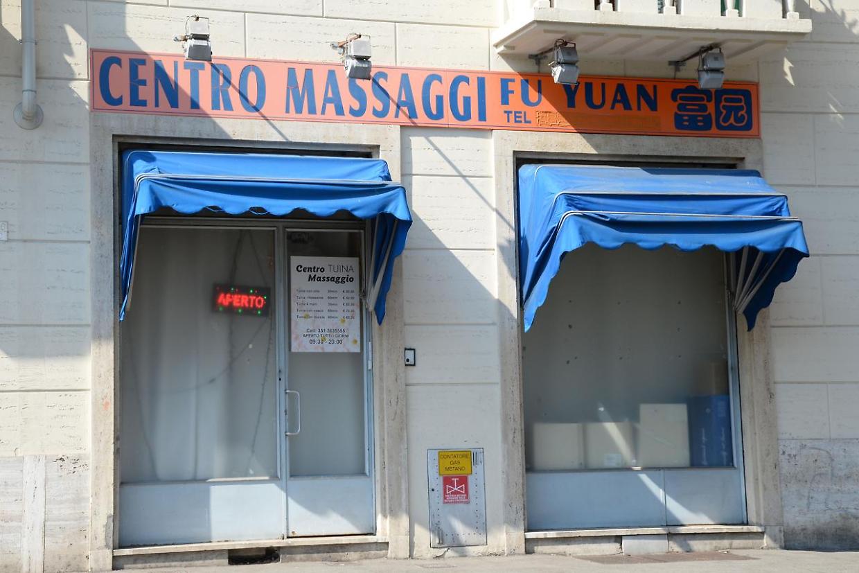 Stupri e rapine nei centri massaggi: l'uomo ha precedenti per stalking