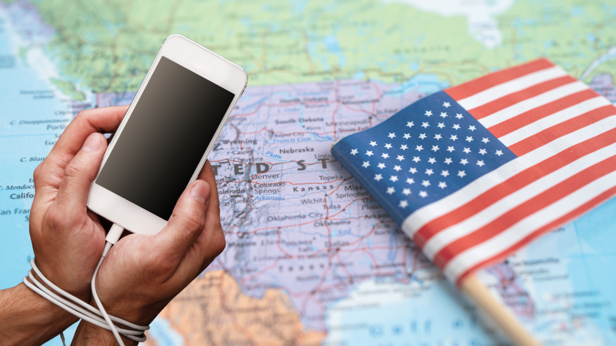 USA, controllo dei profili social per chi chiede il permesso di studio
