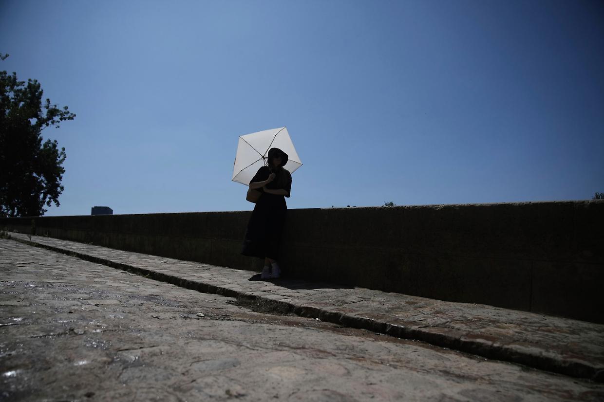 Calore insopportabile,  il decalogo del Ministero della Salute per proteggersi dal caldo estivo
