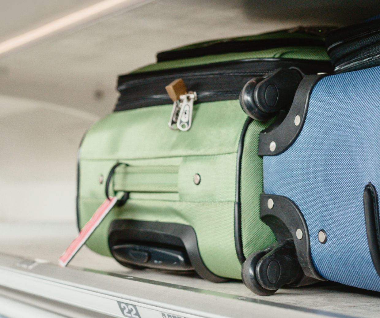 Ryanair aumenta le dimensioni del bagaglio a mano, ma il trolley resta un lusso