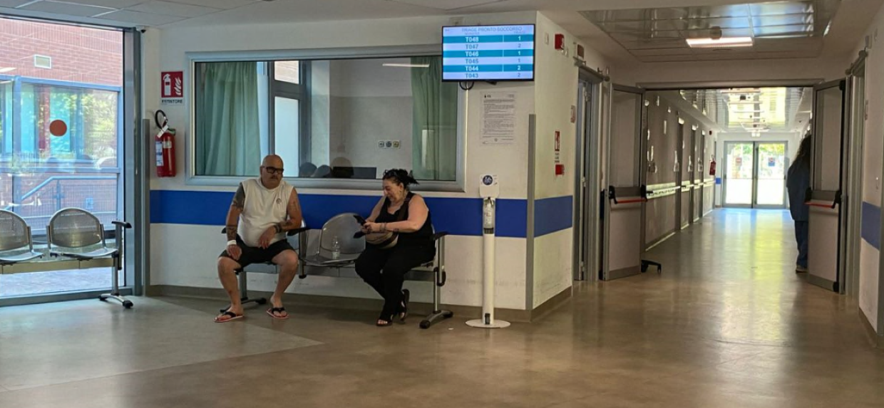 Torinesi chiusi in casa: strade e piazze deserte. Pronto soccorso vuoti