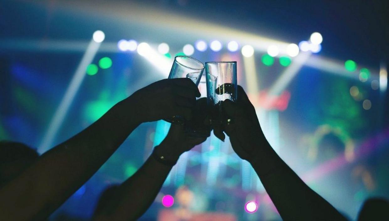 Rivarolo Canavese si accende: torna la "Notte di Suoni e Sapori" tra musica, cibo e saldi imperdibili