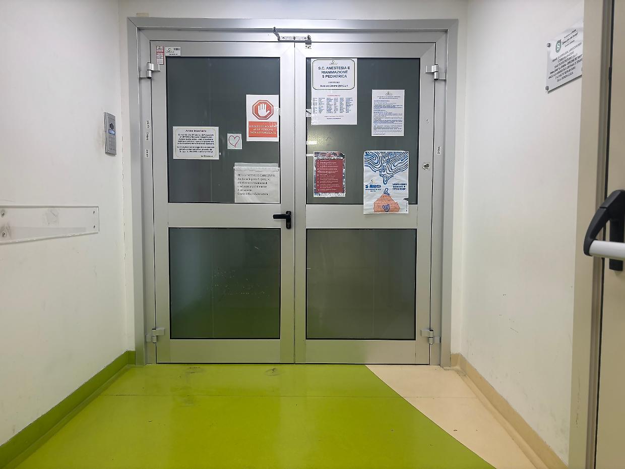 “Voglio solo che Robert si svegli” la mamma del 12enne in terapia intensiva ricostruisce la tragedia di questa notte 