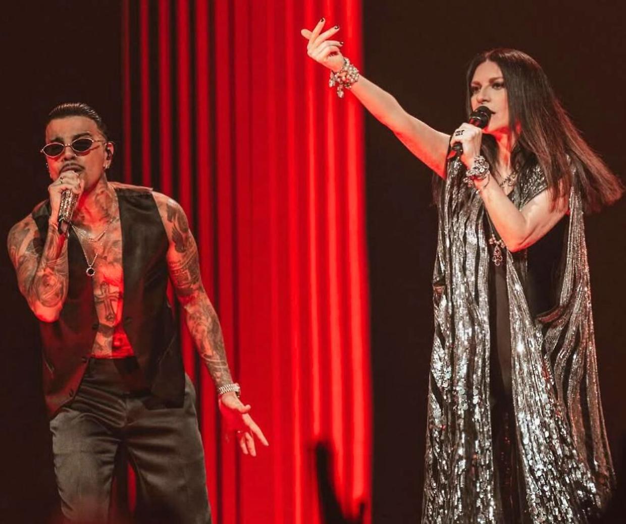 Laura Pausini e Rauw Alejandro: il duetto che ha conquistato Milano con "Se Fue"