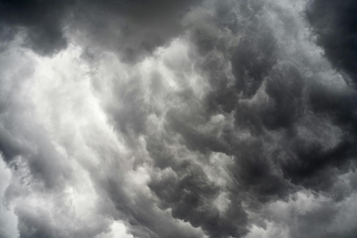 Spettacolo in Portogallo: un enorme "Roll Cloud" solca i cieli del Cabo da Roca