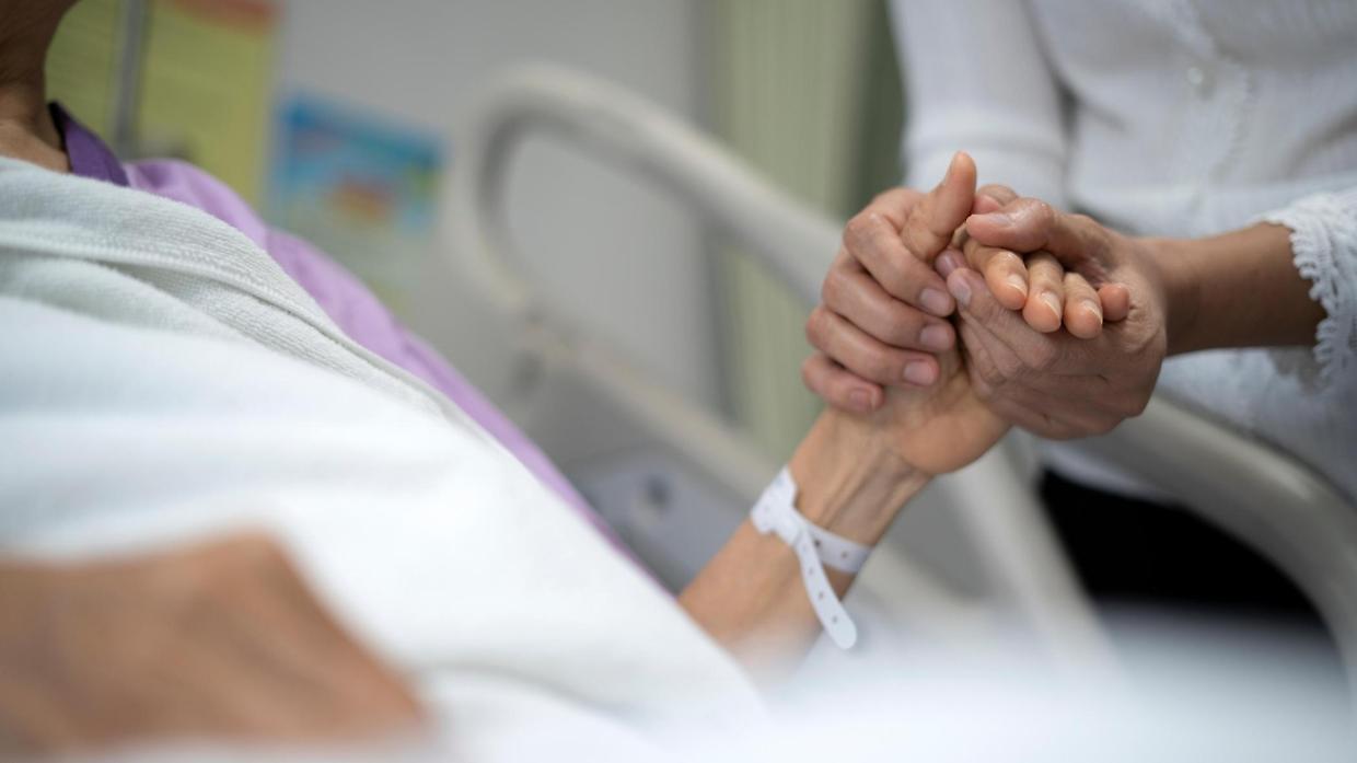 Fine vita, il M5S rilancia: &laquo;Una legge regionale sul suicidio medicalmente assistito&raquo;