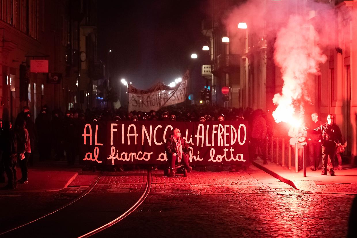 Alla sbarra i “discepoli” di Cospito «Chiamiamo Nordio come testimone»