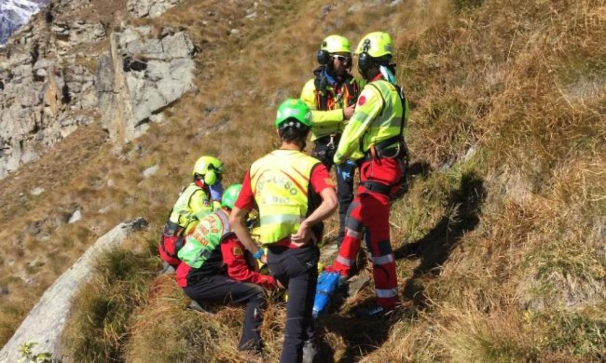 Anziano fugge dalla casa di riposo a Castellamonte, ritrovato nei boschi in stato confusionale