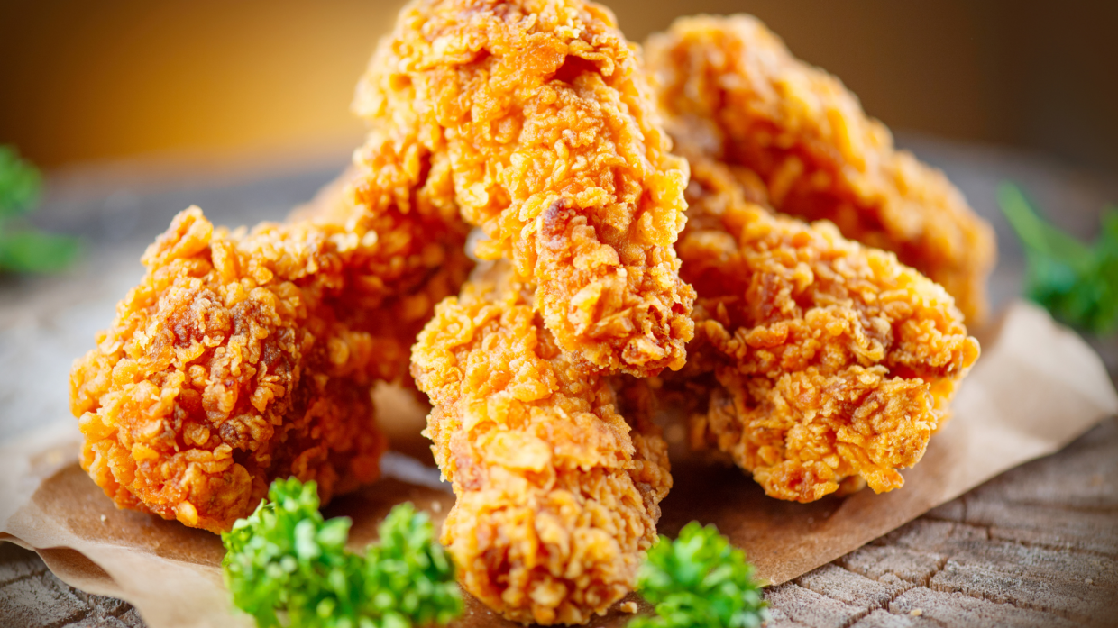 La guerra del pollo fritto infiamma la Corea: prezzi stracciati e file chilometriche nei supermercati