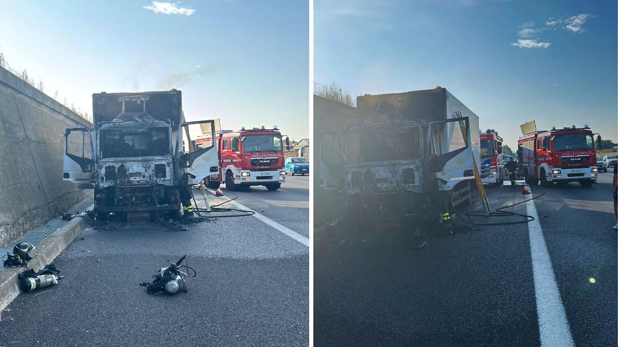 Furgone in fiamme sulla tangenziale sud, direzione Milano