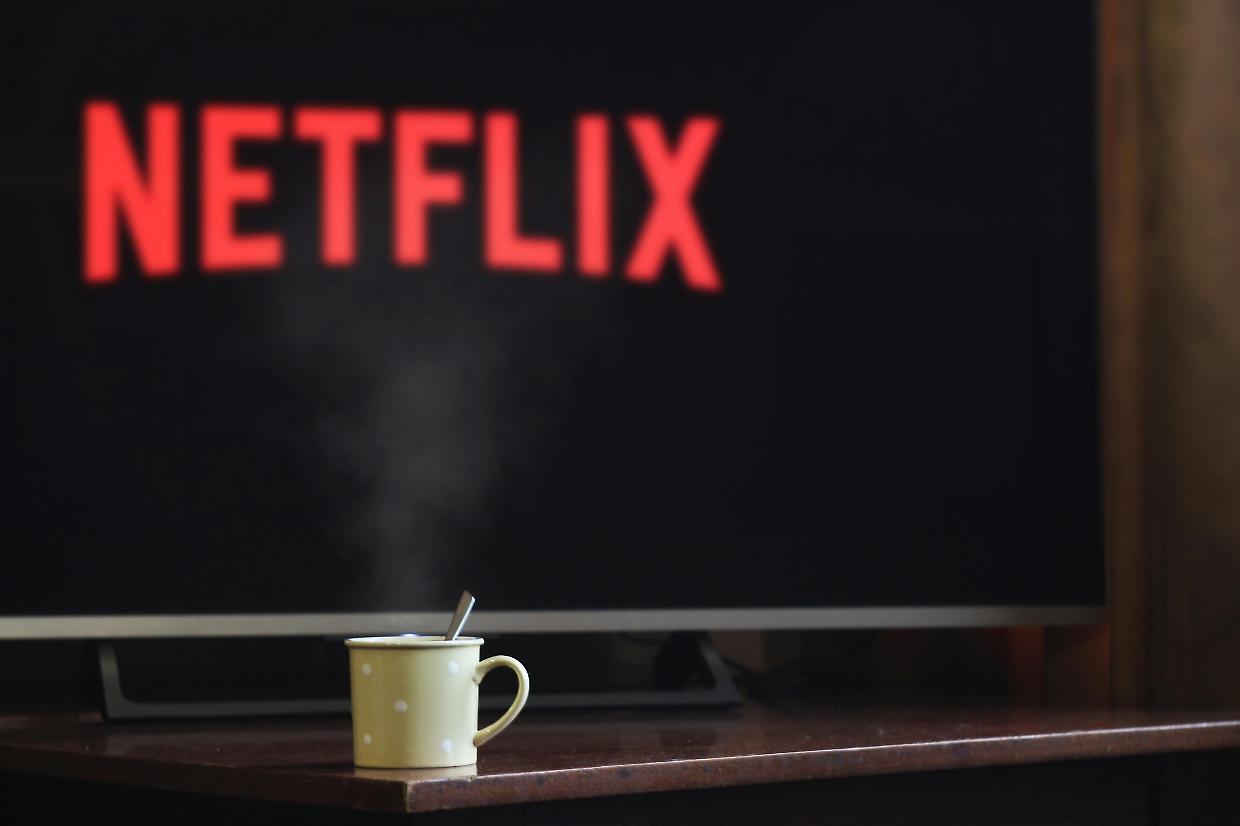 Netflix all'estero: cosa cambia davvero e come goderti i tuoi contenuti senza problemi