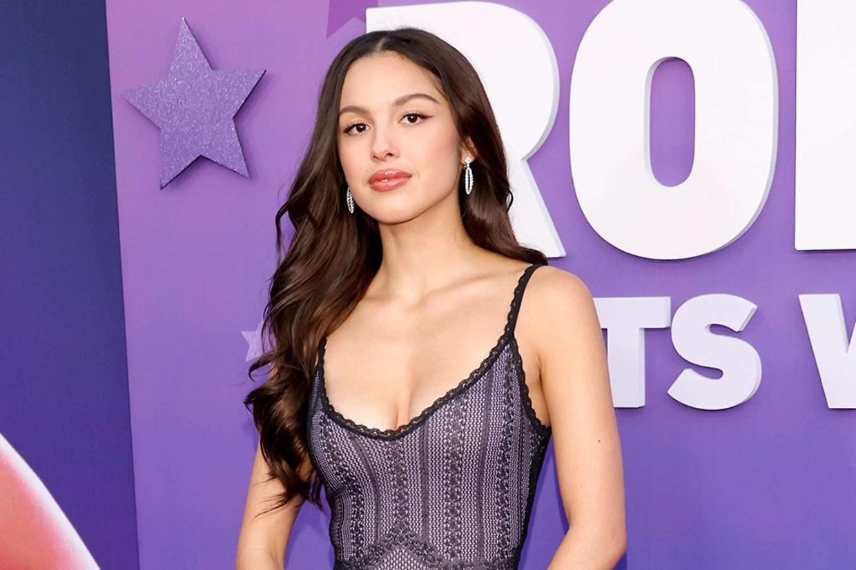 Olivia Rodrigo "regala" supporto psicologico alla sua band: ecco come si è svolto il tour