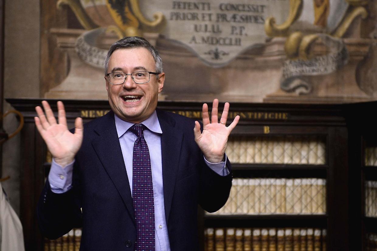 Il mito di Alessandro Barbero: qual è il segreto del successo dello storico torinese?