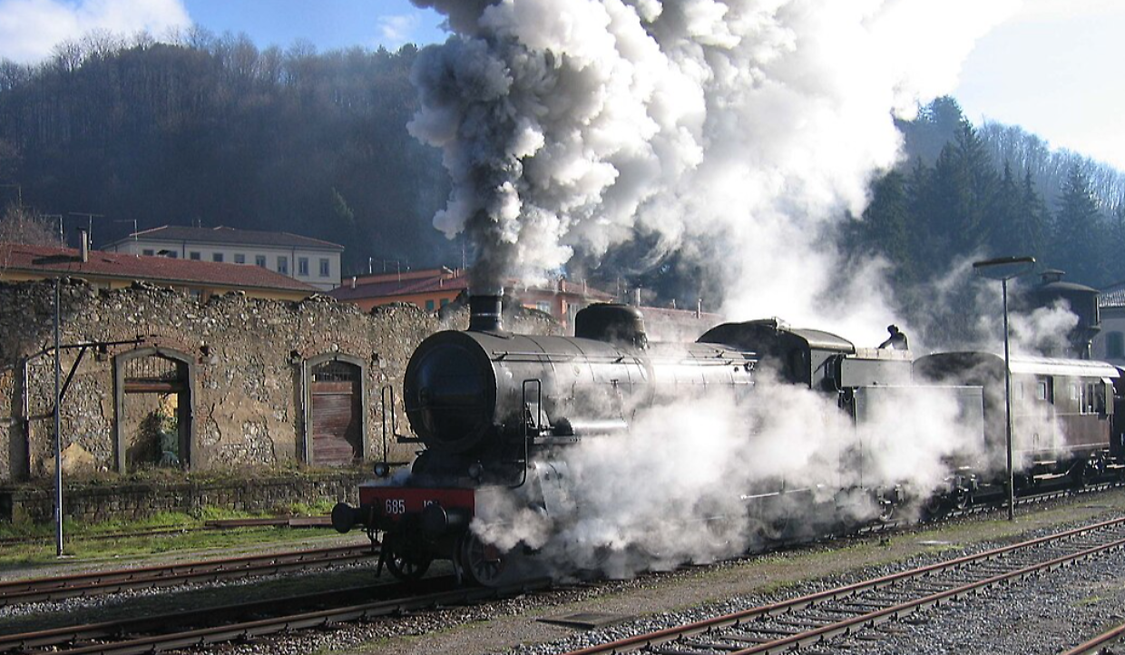 Viaggio nel tempo: la locomotiva Trenord del 1908 torna a sbuffare