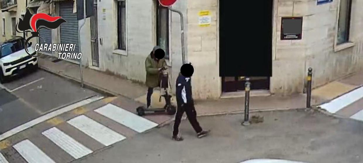 Incastrati dalle telecamere, i rapinatori di Villastellone arrestati