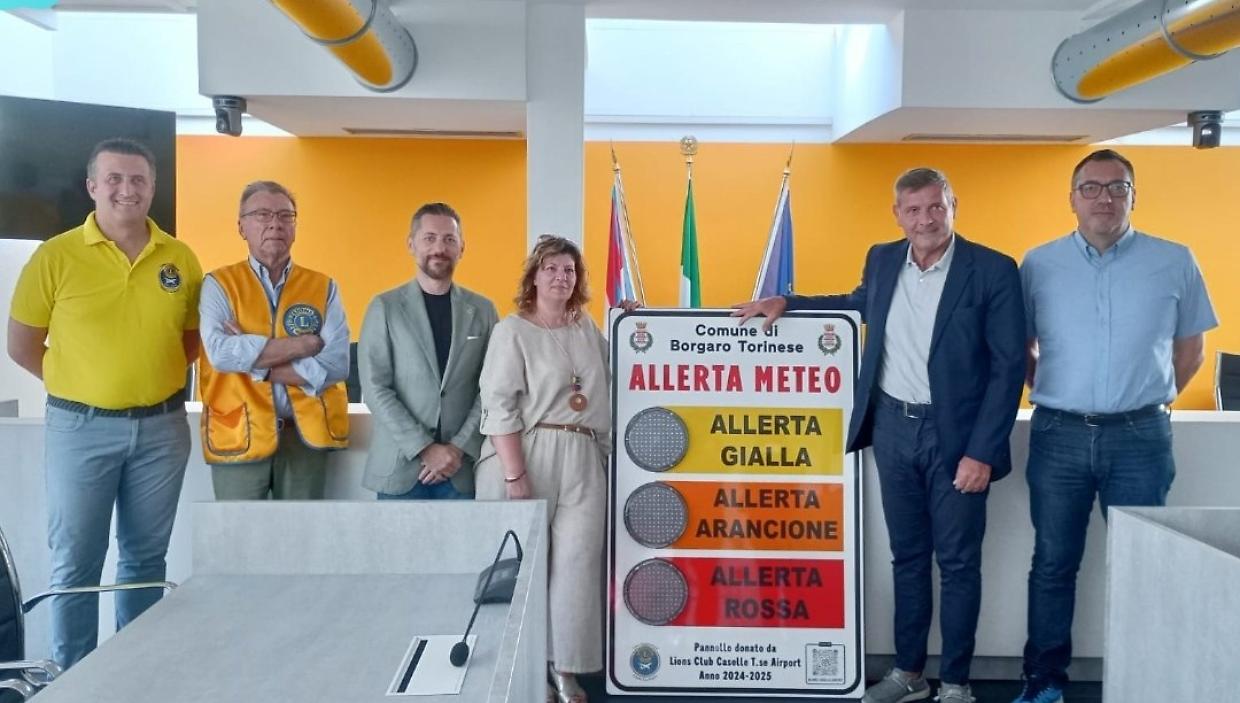 Borgaro: arriva un nuovo semaforo meteo donato dai Lions