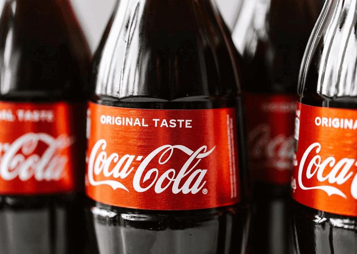 Coca-Cola cambia ricetta: svolta della celebre bevanda americana