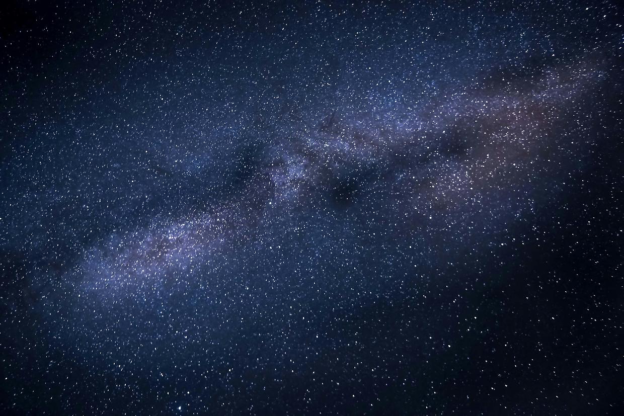 Scoperta rivoluzionaria sull’energia oscura: l’universo potrebbe rallentare la sua espansione