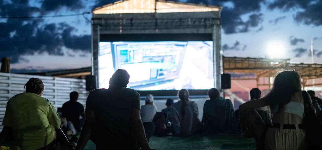 Il cinema sotto le stelle accende l'estate torinese, la rassegna delle proiezioni all'aperto