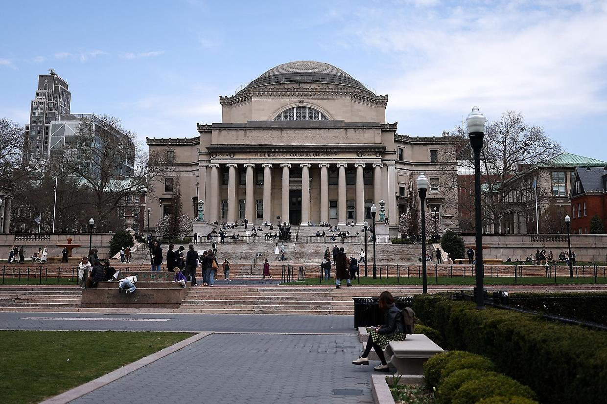 La Columbia University si piega a Trump: 221 milioni per riavere i fondi federali