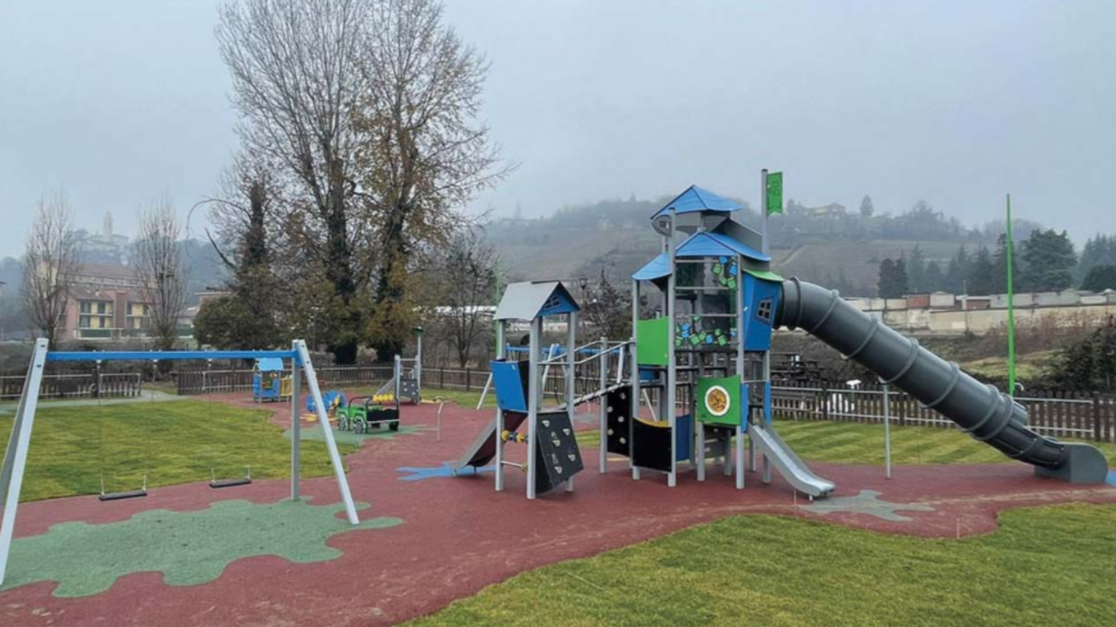 Canelli, i volontari restituiscono il sorriso al parco Boncore