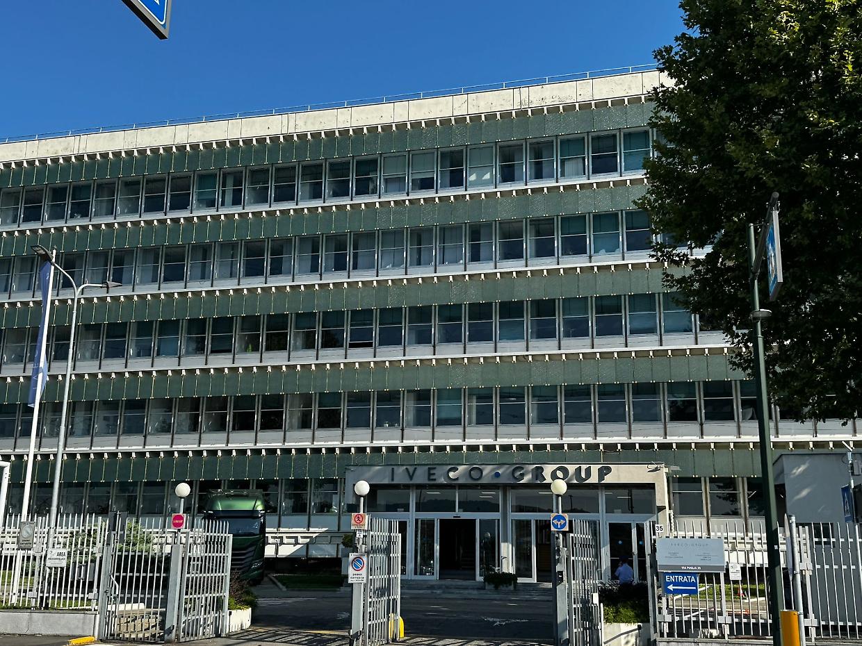 “La situazione non era il massimo, ora siamo più tranquilli”: i dipendenti Iveco sul passaggio a Tata