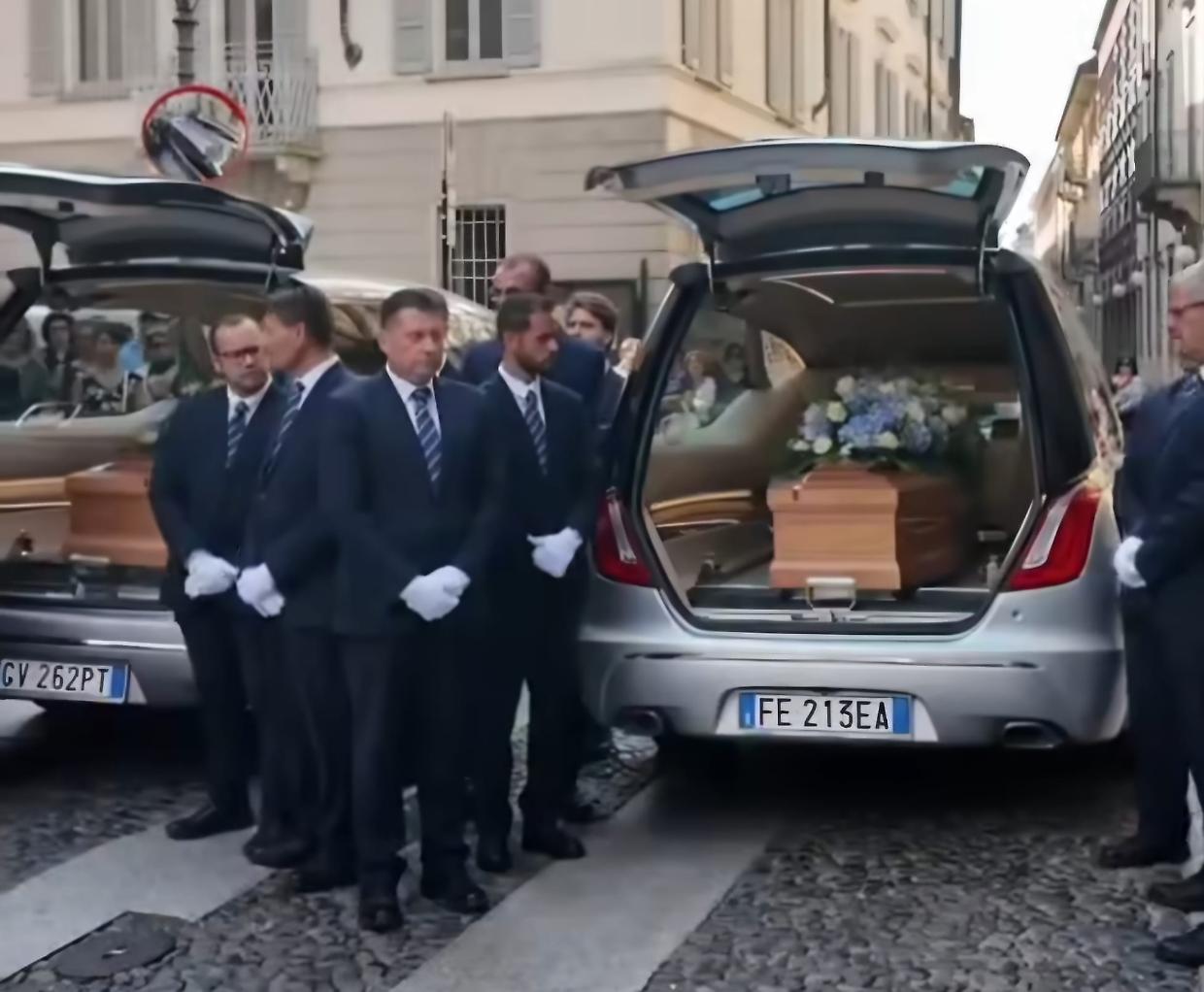 Incidente sull'A4: l’ultimo saluto a Mario e Gianni, i designer delle Barbie