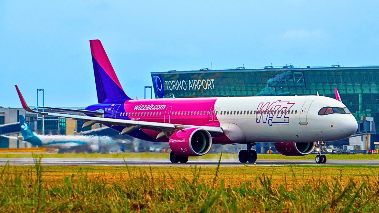 Colpo grosso per l'aeroporto di Torino Caselle: nuova base di Wizz Air, ecco tutti i collegamenti