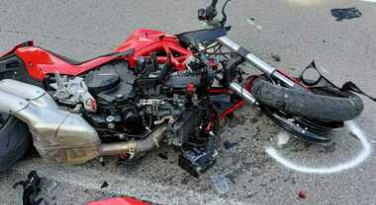 Incidente in  moto, coppia esce di strada  sulla SP56 a San Martino Canavese: feriti un uomo e una donna