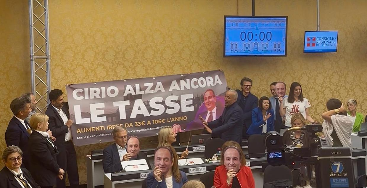 Tra sit-in e consiglieri "fantasma": un anno di Consiglio regionale