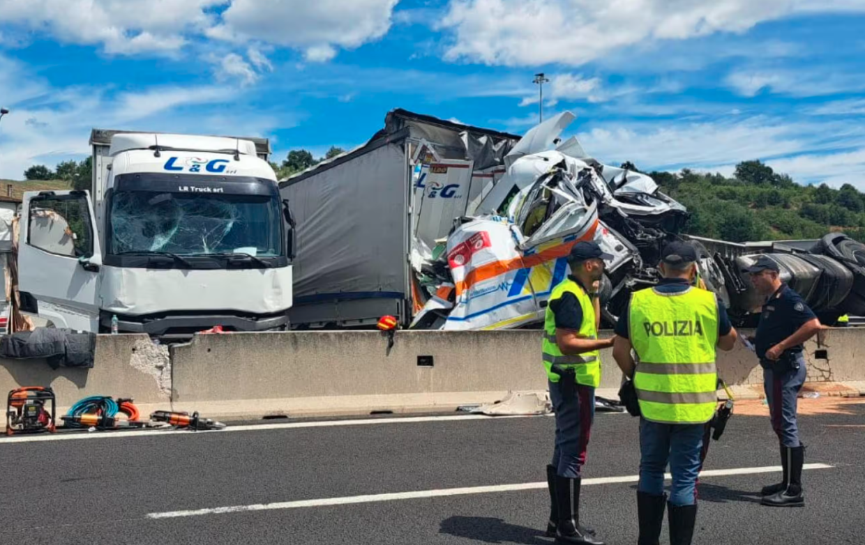 Incidente sull'A1: la Protezione Civile di Biella e Vercelli assiste gli automobilisti bloccati