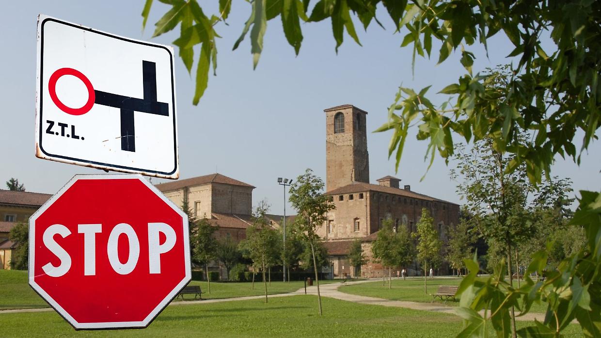 Carmagnola, permessi ZTL in un clic: ecco come funziona il nuovo servizio digitale